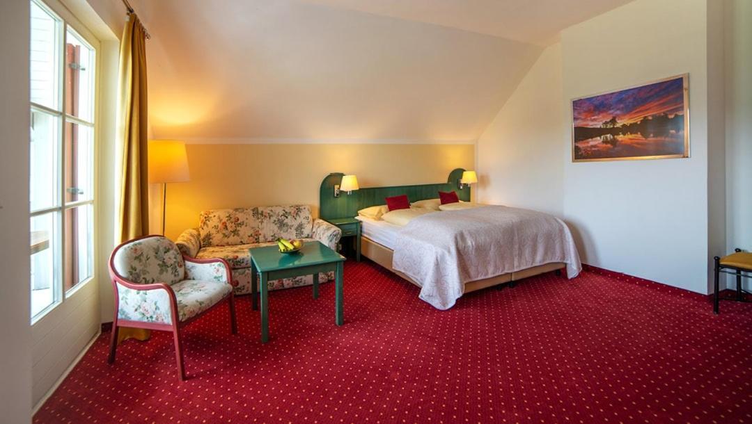 Hotel Drachenwand-Мондзее Экстерьер фото
